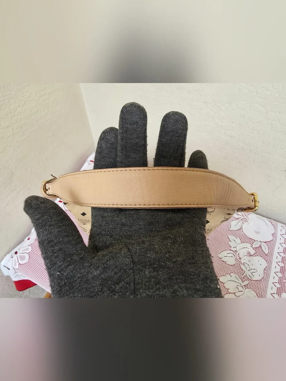 MCM Large Hobo Bag With Padlock And Keys And Authenticity Card